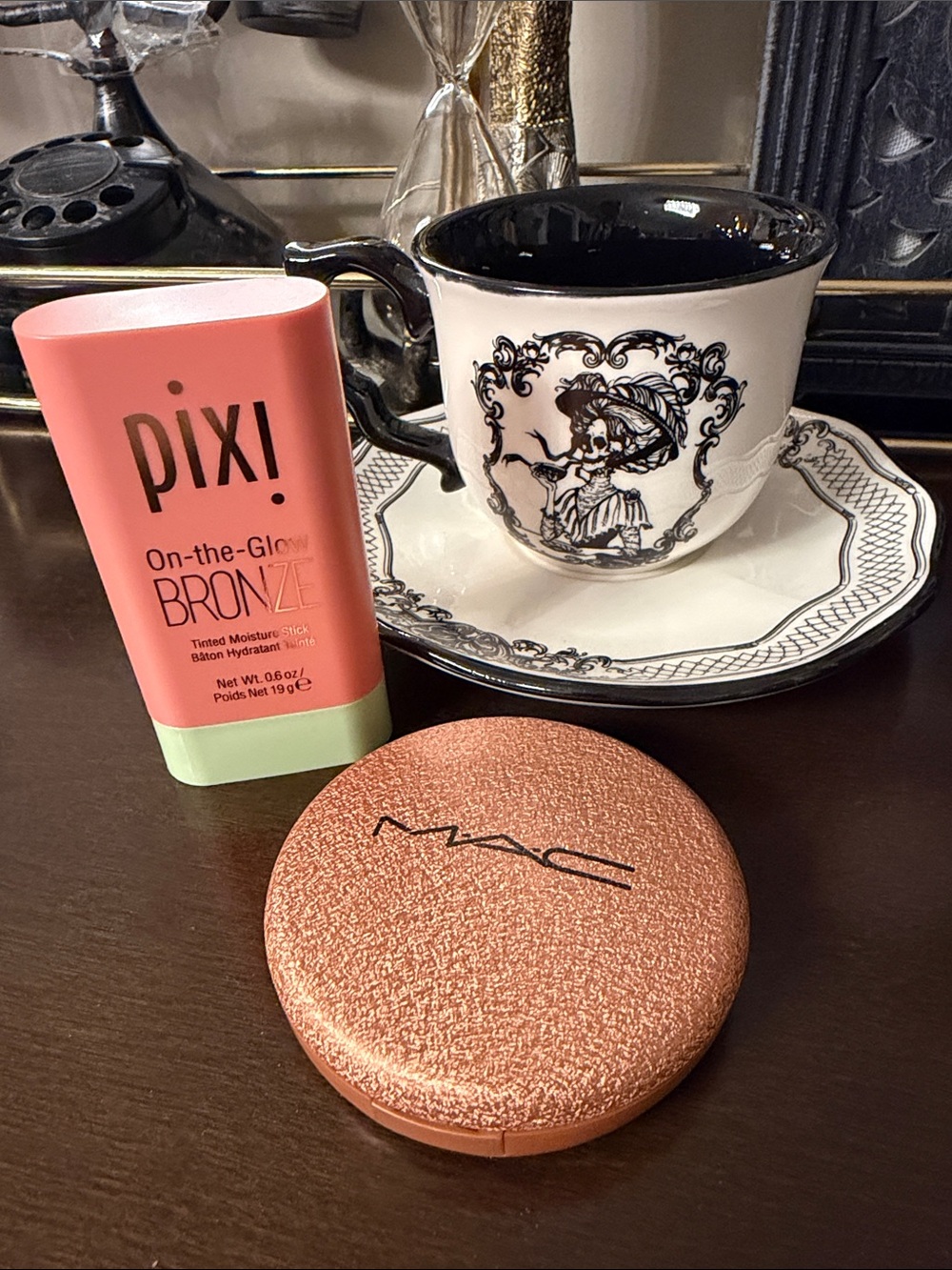 Mac & PIXI On-the-Glow Bronze Stick